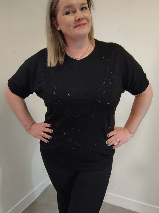 Černé kamínkové triko