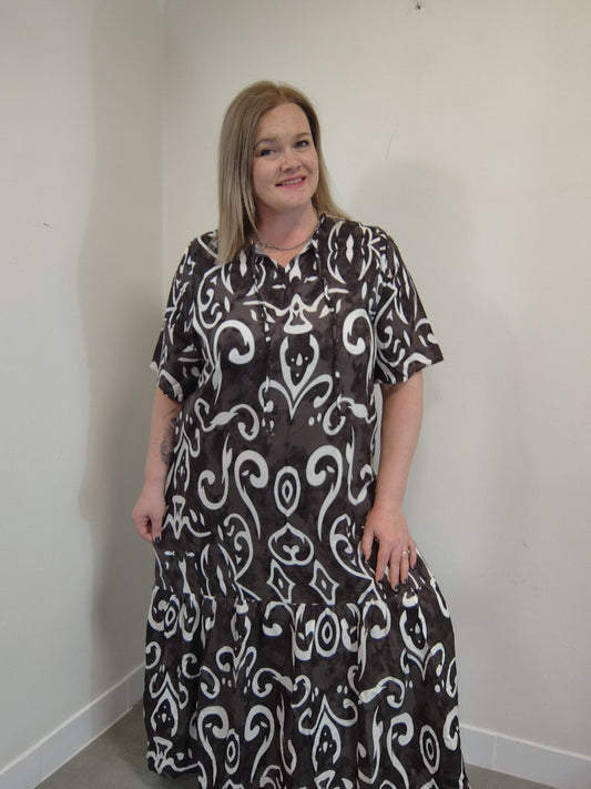 Dlouhé šaty Ugular vel. 52