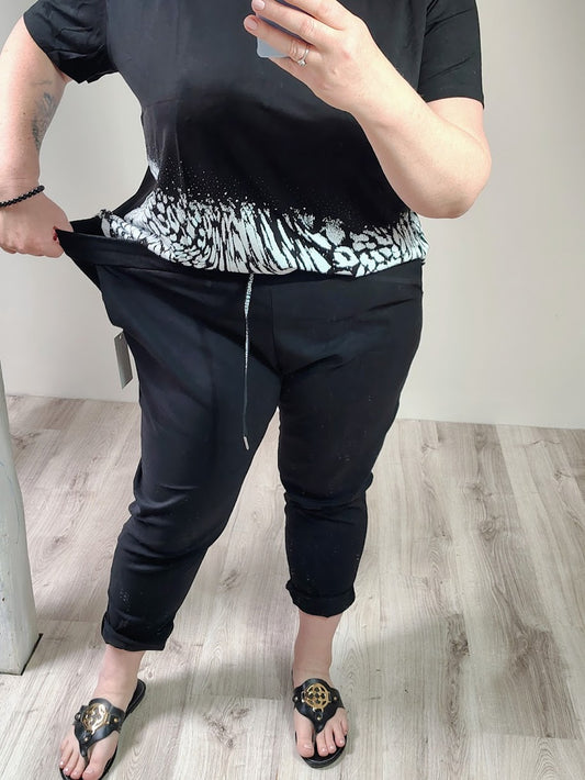 Pružné černé kalhoty