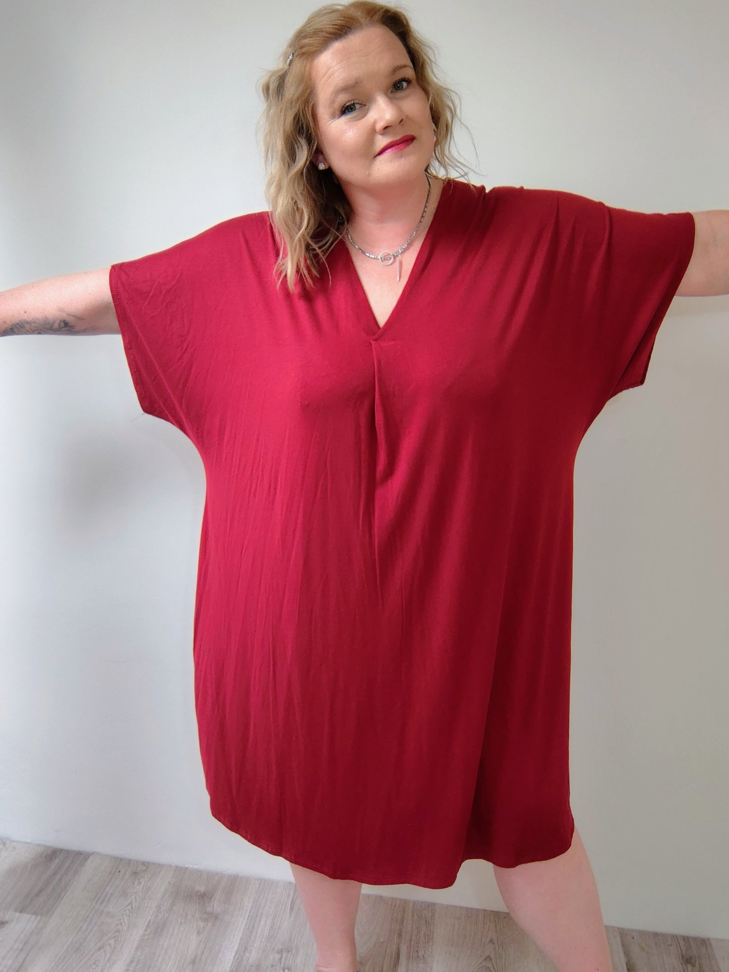 Oversize šaty V-Neck - vínové